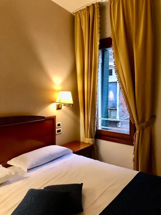 Locanda Del Ghetto Guest House Venice 3*,